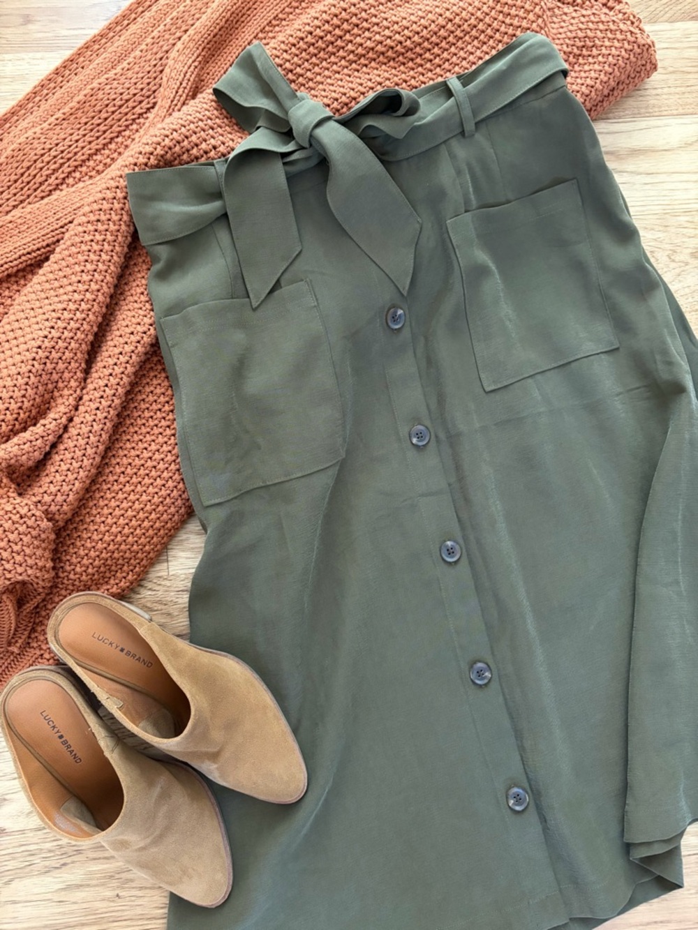 Old Navy Olive Green Button-Front Midi Skirt with Tie Waist